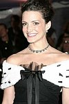 Kristin Davis at the 2004 Costume Institute Gala &quotDangerous Liaisons&quot at the Metropolitan Museum of Art on April 26, 2004 in N.Y.C. photo by Rob Rich copyright 2004 516-676-3939 robwayne1@aol.com