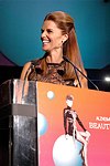 Maria Shriver acceptance speech  at the Rita Hayworth Alzheimer's Ball at the Warldorf Astoria  in Manhattan , N.Y. on October 5, 2004.<br>(photo by Rob Rich/ The Everett Collection)